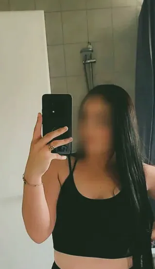 Annika, 28