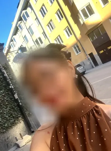 Carla, 26