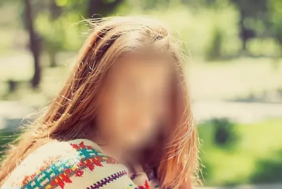 Fatma, 27