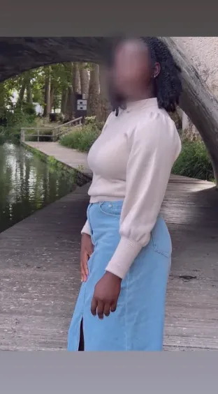 Juliane, 20