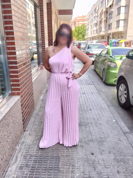 Katrin, 39