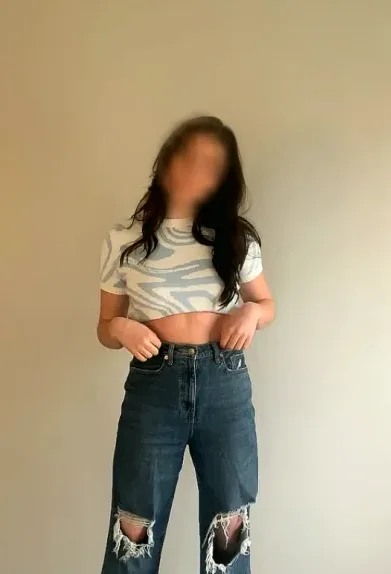 Lisa, 24