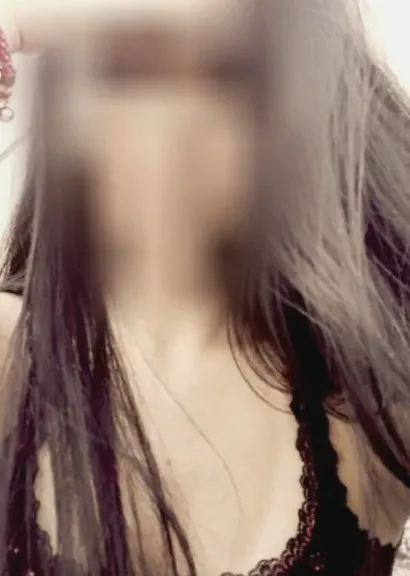 Lucia, 36