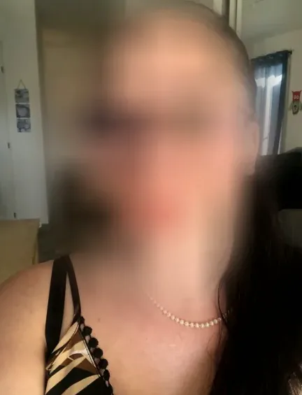 Melina, 39