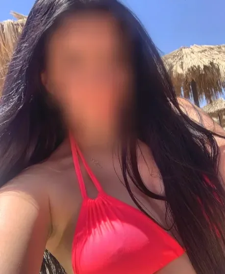 Nicole, 31