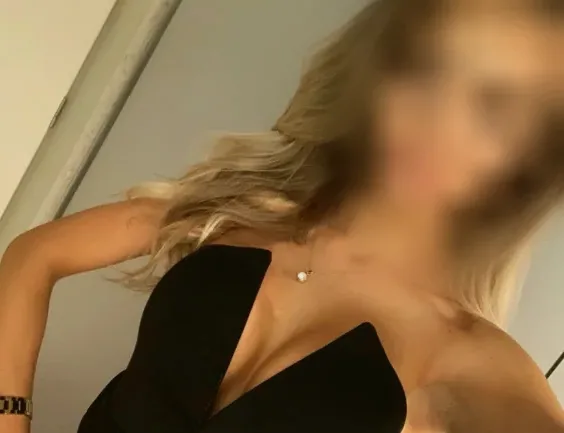 Pia, 30