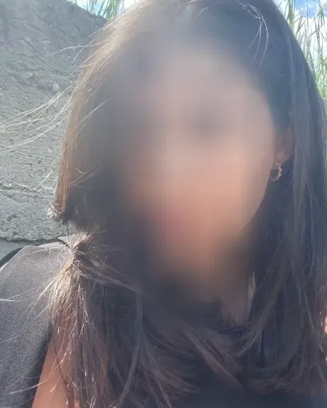 Yvonne, 33